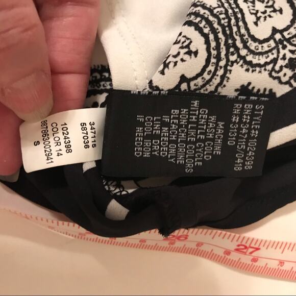 IZ Byer Bandana style top boho sleeveless v neck - Picture 7 of 8